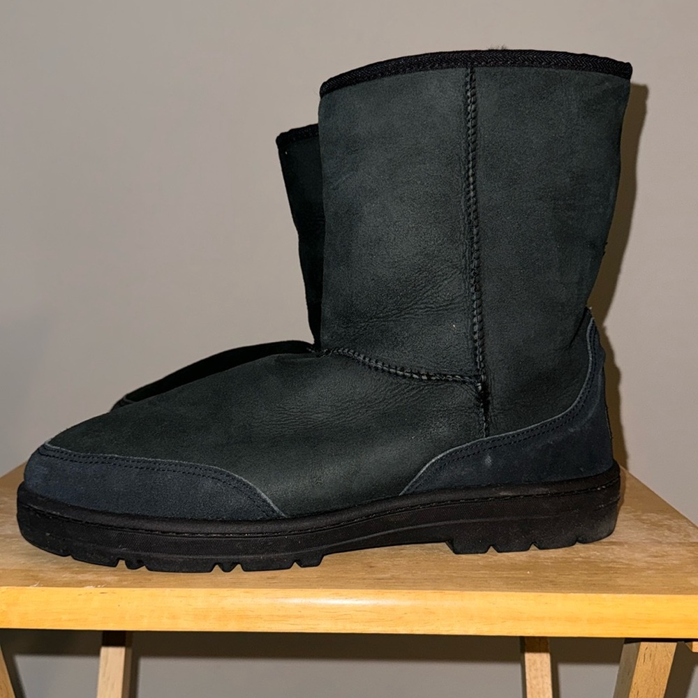 UGGS MENS BOOTS